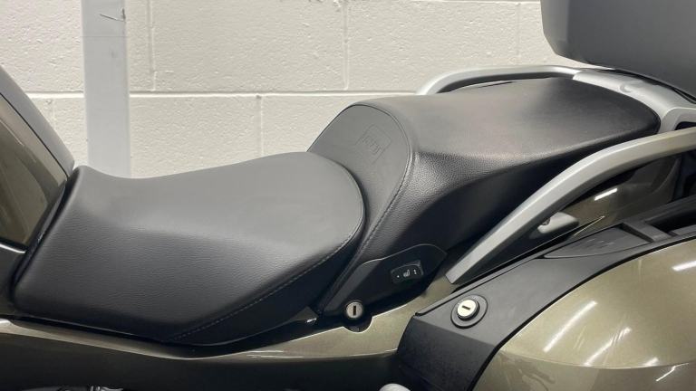 BMW R1250RT LE ** FULL LUGGAGE - ONE OWNER - JUNE 2026 MOT **