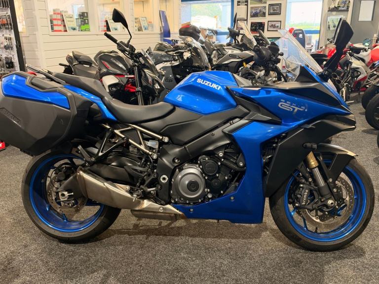 2024 Suzuki GSXS 1000 GT Plus