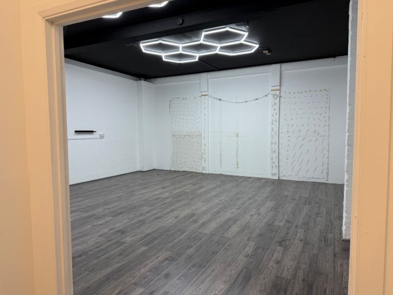 image for A STUNNING STUDIO AVAILABLE 