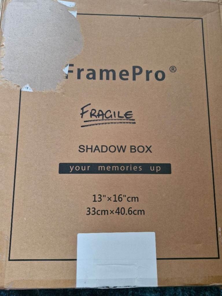 Shadow box frame