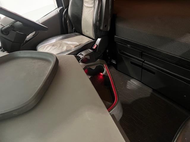 Volvo FH 500 GTXL 6x2 Midlift Tractor Unit