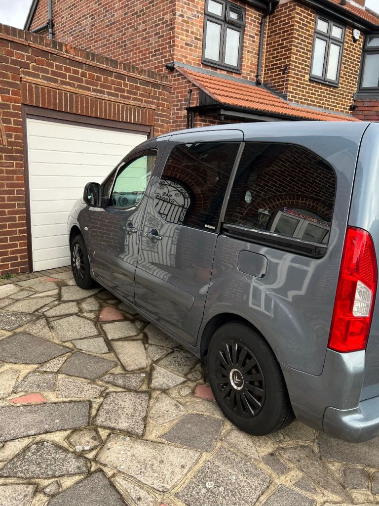 Citroen, BERLINGO MULTISPACE, MPV, 2010, Manual, 1587 (cc), 5 doors