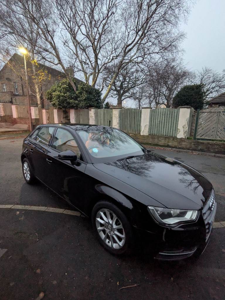 Audi, A3, Hatchback, 2014, Manual, 1598 (cc), 5 doors