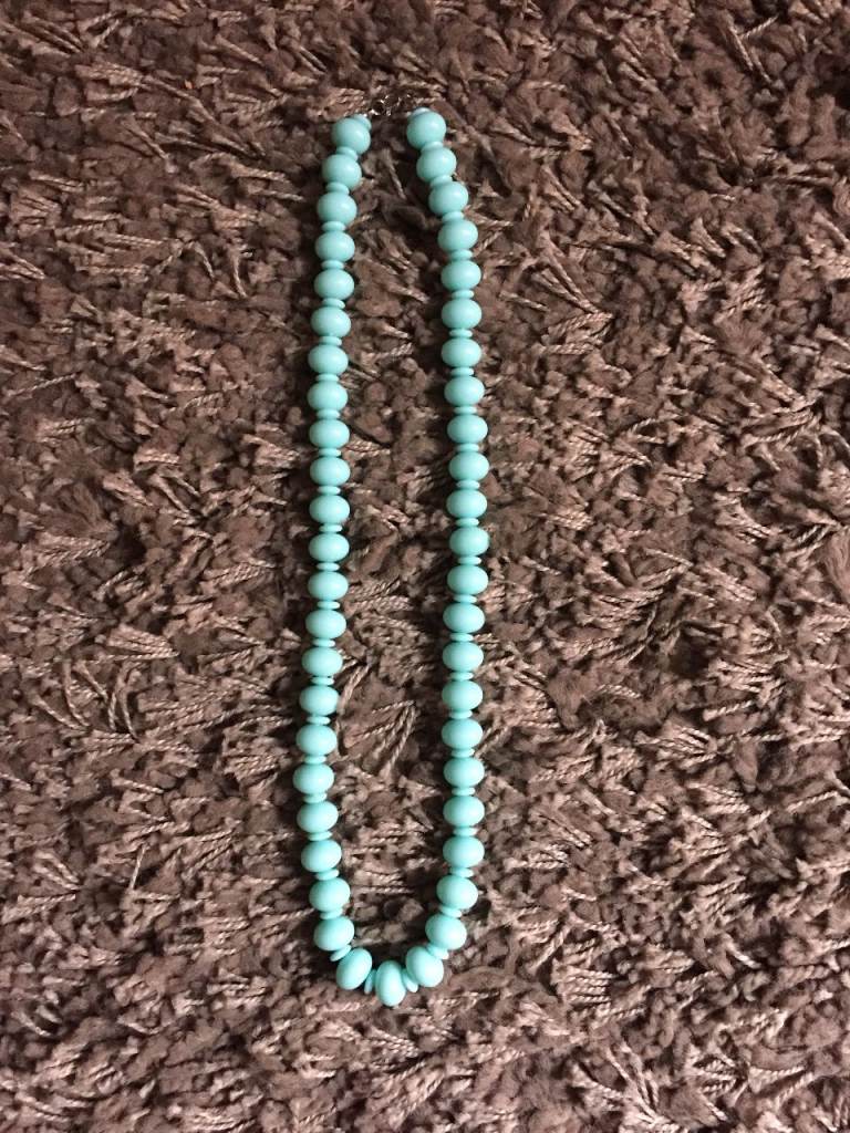 Turquoise Costume Jewellery Necklace. 23" approx 