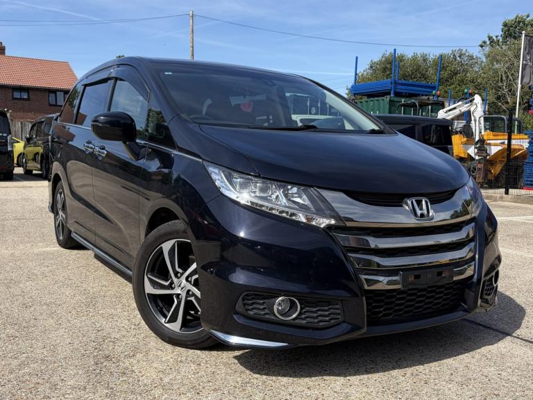 2015/15 Black Honda Odyssey Absolute 8 Seat Both Power Sliding Doors ULEZ