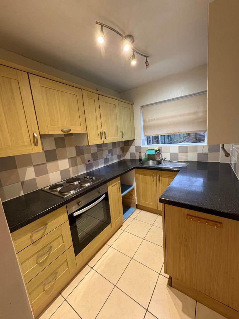 🏡 2 Bedroom House for Rent – Mansfield 