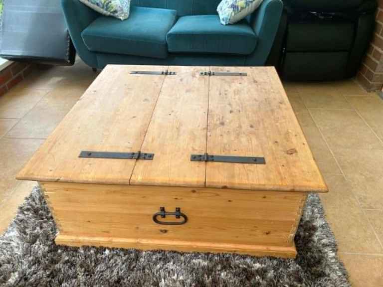 country Farmhouse Style Double Lid Wooden Coffee Table Storage Trunk toy box 90 x 90 x 40