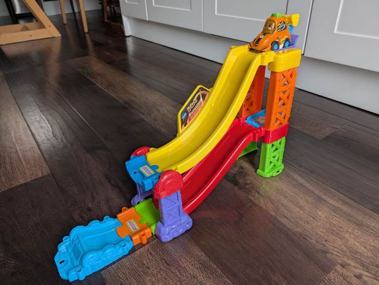 Toot Toot Drivers 3-in-1 Raceway Set Plus Extra Cars