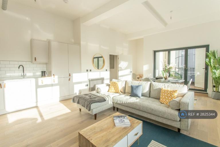 2 bedroom flat in Chapmans Passage, Birmingham, B1 (2 bed) (#2825344)