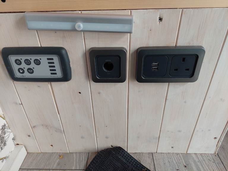 CAMPERVAN  With free awning. 