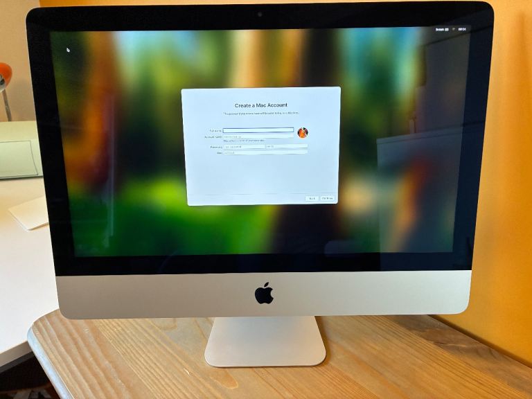 Apple iMac 21.5" 2019