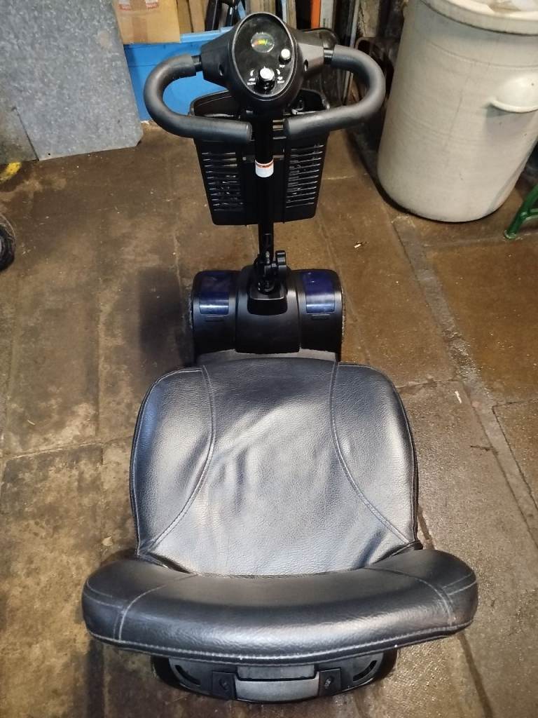 Lightweight Mobility Boot Scooter 