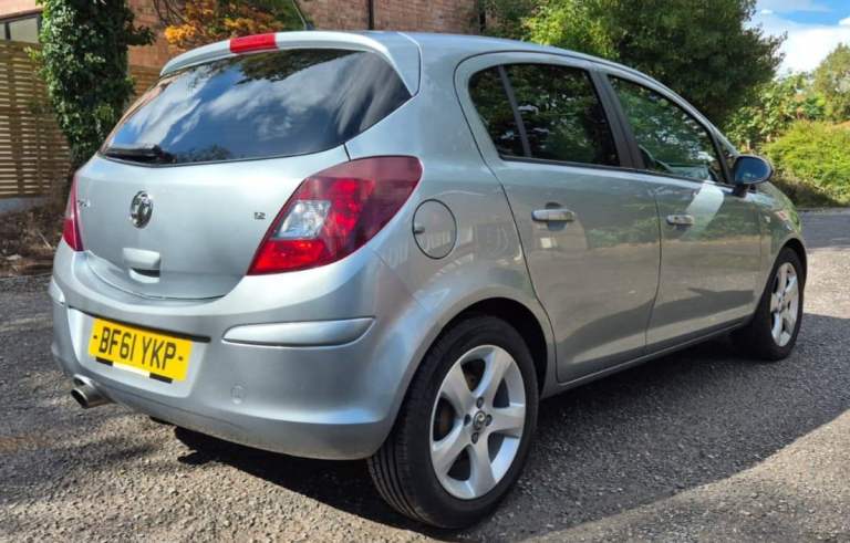 Great Service History. Facelifted model. 2011/61 - Vauxhall Corsa SXI - 5 door - 1.2 Petrol - Manual