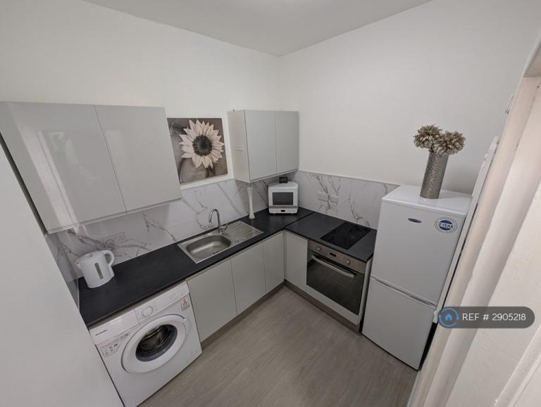Studio flat in Bede Burn Road, Jarrow, NE32 (#2905218)