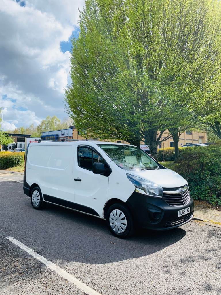 2017 1.6 CDTI VAUXHALL VIVARO CAMPER EURO 6 VAN LOW ONLY 84k MILES NEW MOT till 2/2027 TRAFIC NO VAT