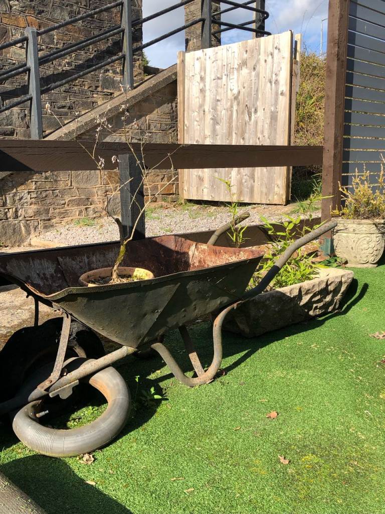 Vintage Metal Wheelbarrow - Garden Planter - Decorative - Rustic