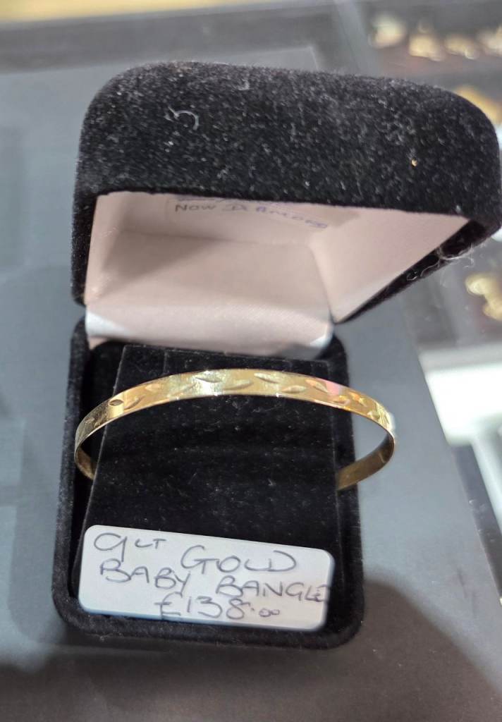🔥  9ct gold Kids / baby Bangles 👶 