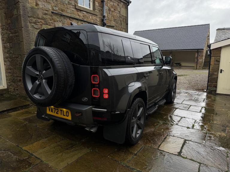 2022 Land Rover Defender 110 5.0 P525 V8 Auto 4WD Euro 6 (s/s) 5dr ESTATE Petrol Automatic