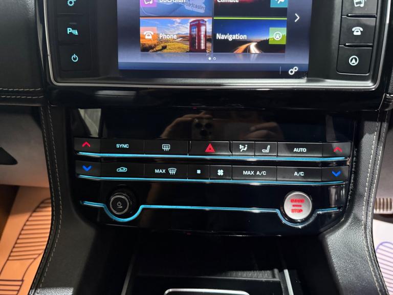 2017 Jaguar F-Pace 2.0 D180 R-Sport SUV 5dr Diesel Auto AWD Euro 6 (s/s) (180