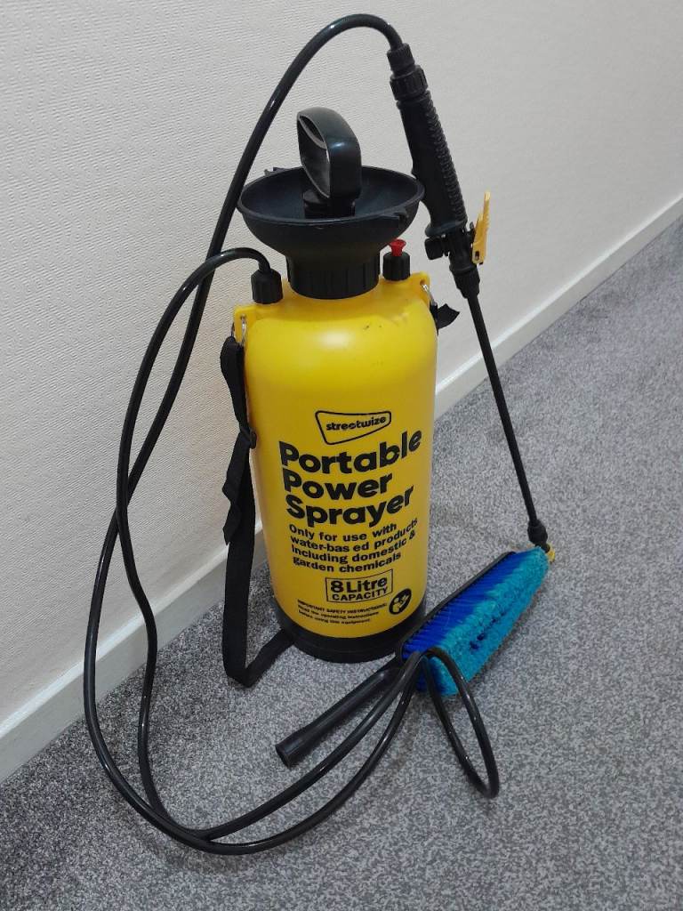 Streetwize 8L Portable Power Sprayer