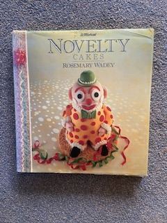 Novelty cakes book
