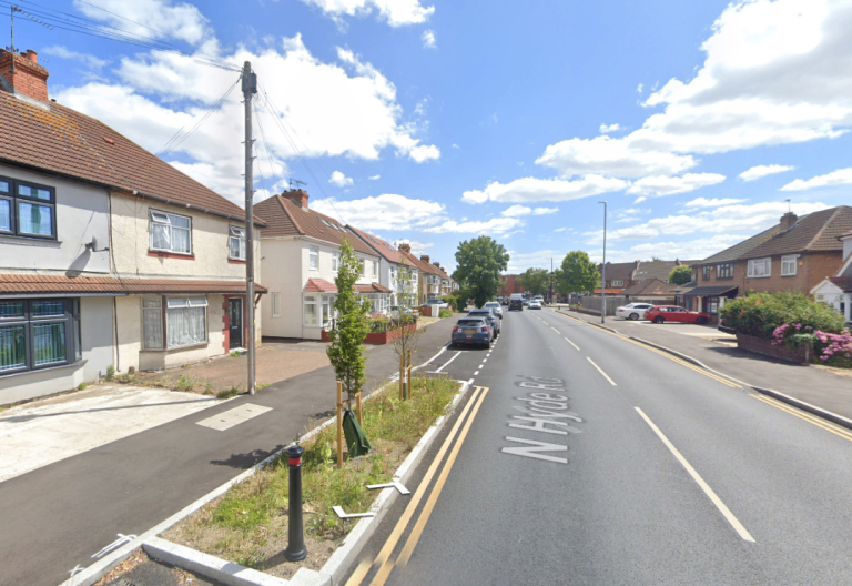 BENEFITS ACCEPTED - Studio Flat Available in Hayes Hillingdon UB3