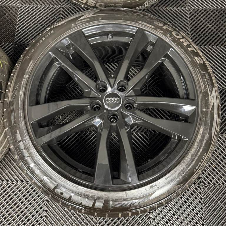 19" GENUINE AUDI A6 C8 S LINE BLACK 5 DOUBLE SPOKE ALLOY WHEELS TYRES