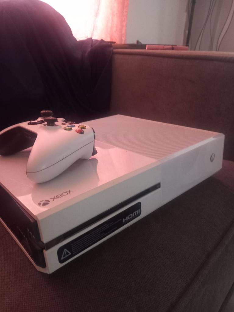 White xbox one 