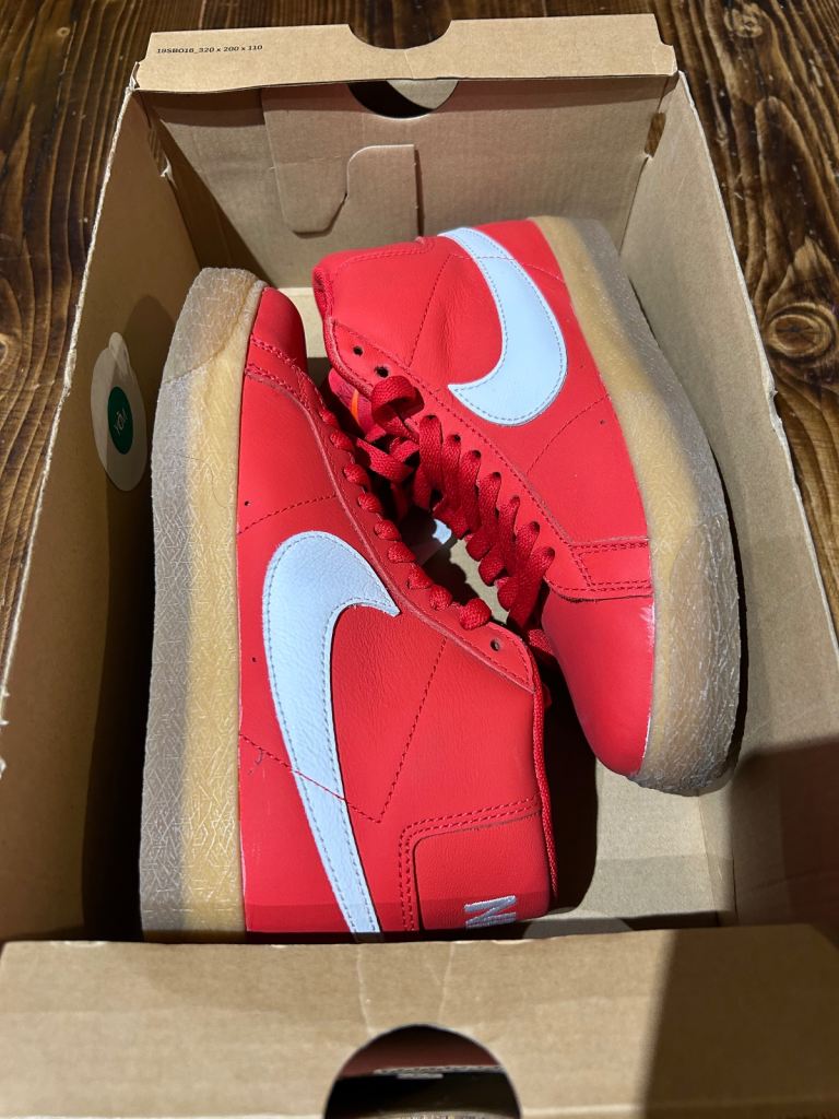 Nike sb zoom blazer mids in red size 3.5