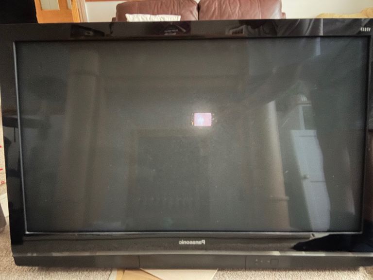 Panasonic VIERA 42" Plasma TV - HD Ready - Excellent Picture