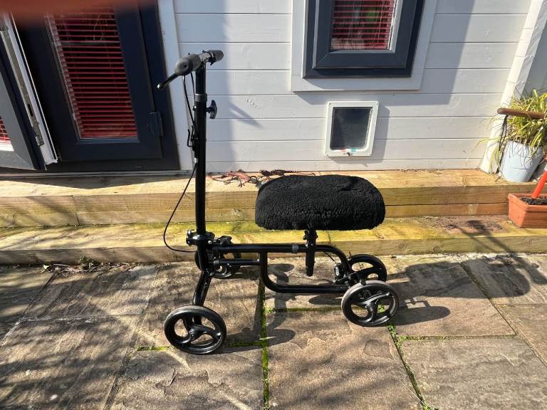 Knee Scooter/Walker