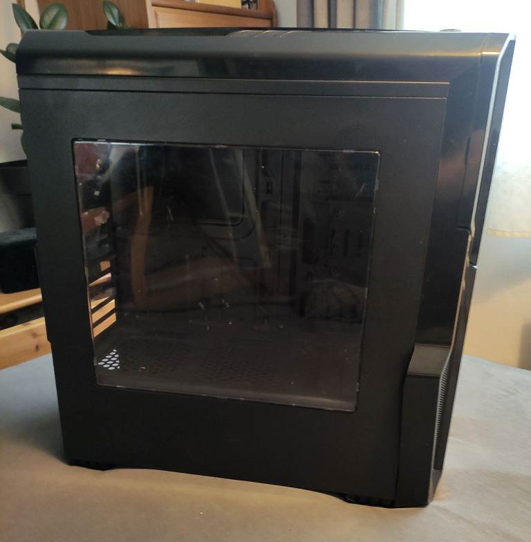 FTS Gaming PC case