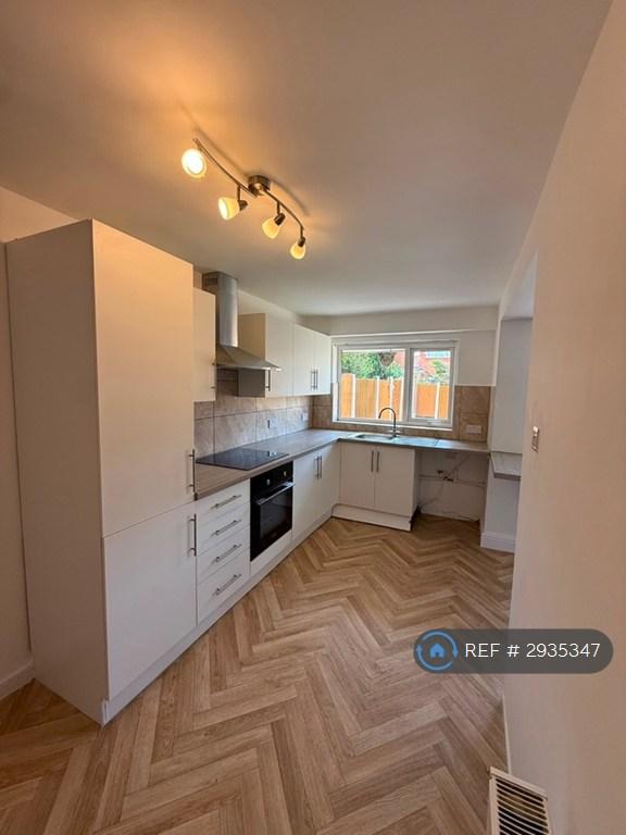 5 bedroom house in Yarrow Av, Maghull, L31 (5 bed) (#2935347)