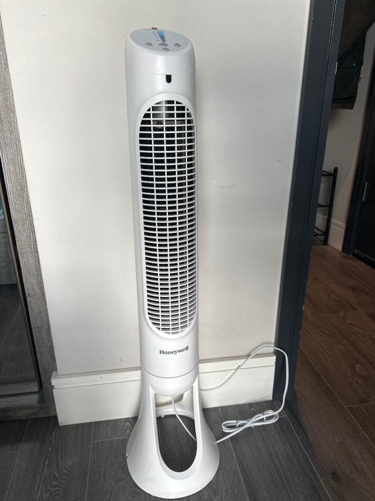 **Honeywell QuietSet Tower Fan – Excellent Condition