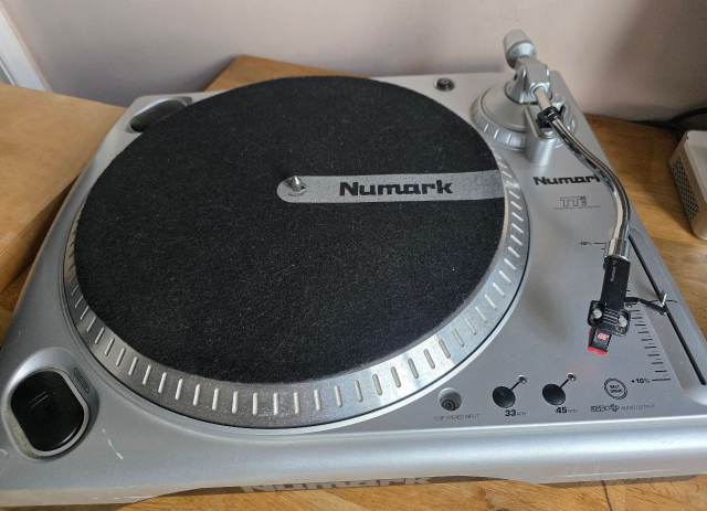 Numark TT USB Turntable – Good Condition, Silver, £40.00 for Sale