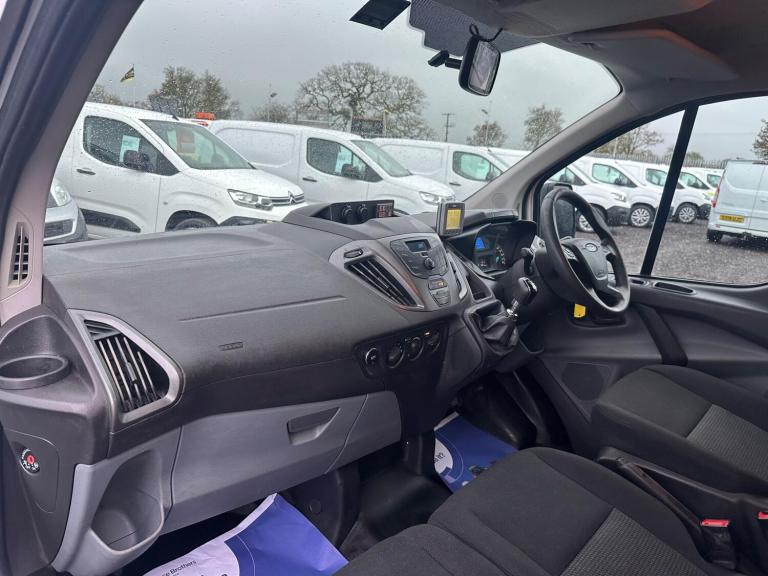 2018 Ford Transit Custom 2.0 TDCi 105ps Low Roof D/Cab Van PANEL VAN DIESEL Manual