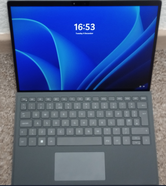 image for 2 in 1 Dell Latitude 7320 Detachable