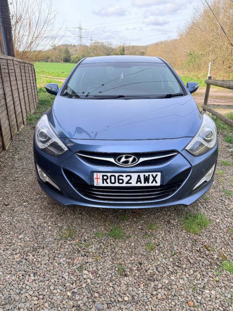 Hyundai i40 blue drive diesel 