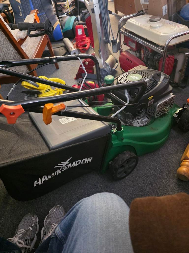 Petrol lawnmower 