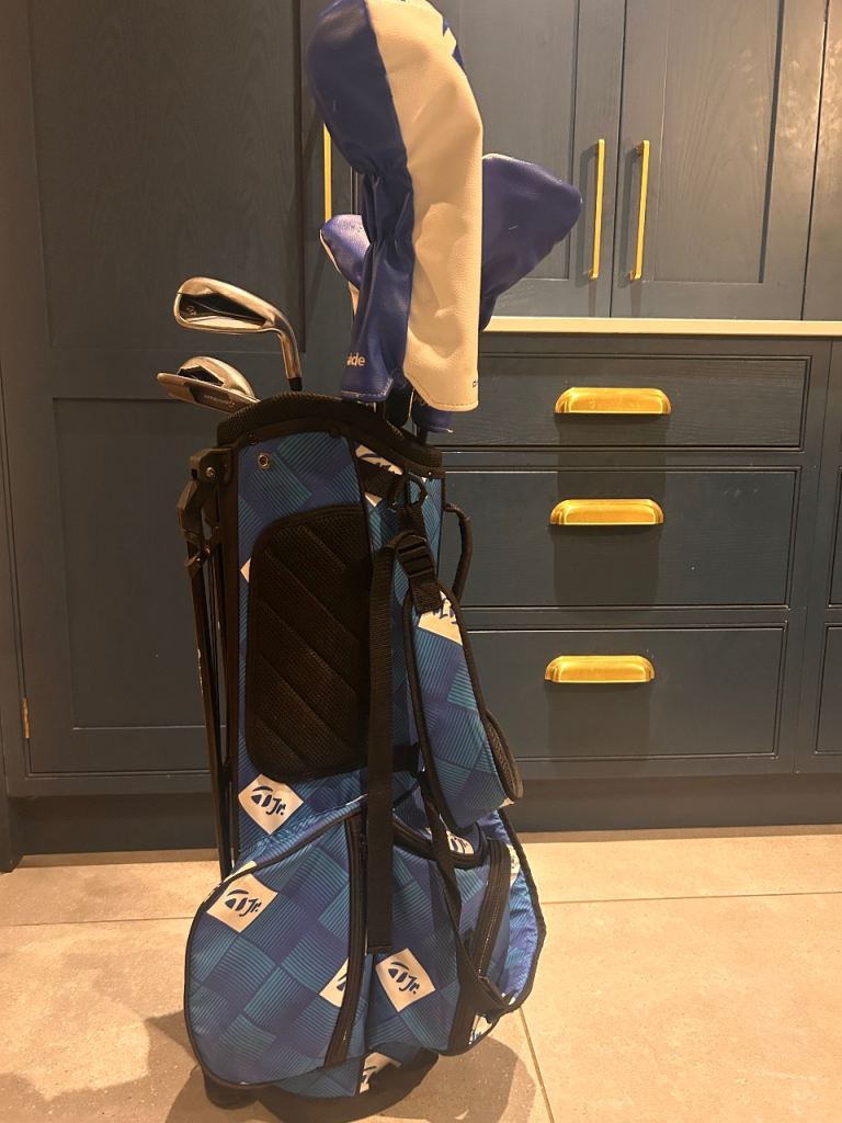 TaylorMade junior golf clubs set