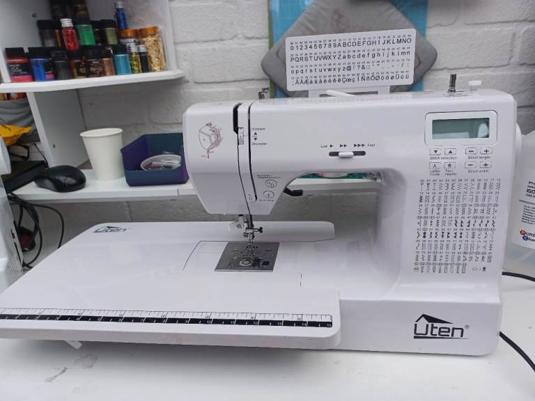 Uten Computerized sewing machine and bundle open to offers