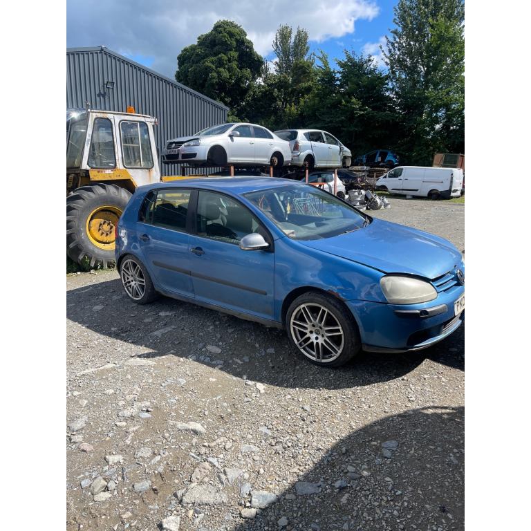 Vw golf mk5 1.9tdi breaking only 