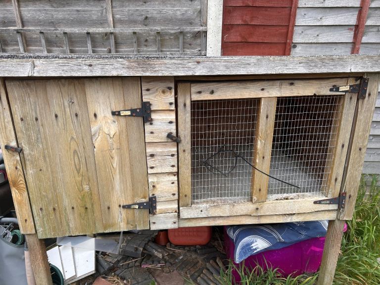 Rabbit/Ferret hutch