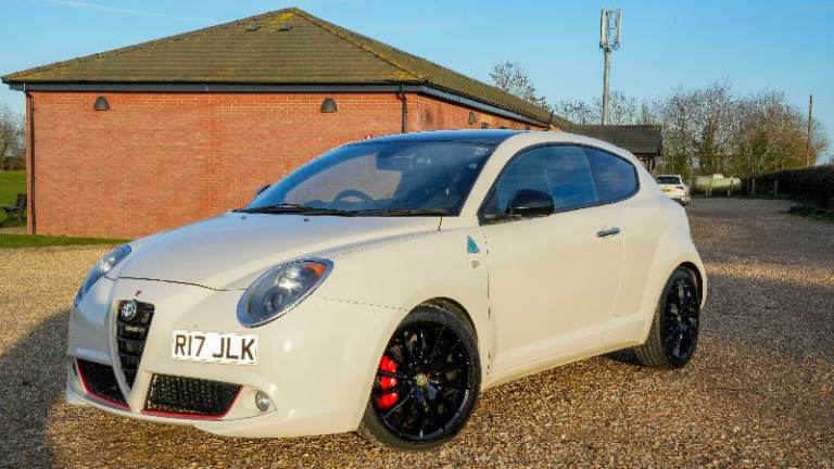 Alfa Romeo, MITO Quadrifoglio Verde M-Air 170, Hatchback, 2011, Manual, 1368 (cc), 3 doors