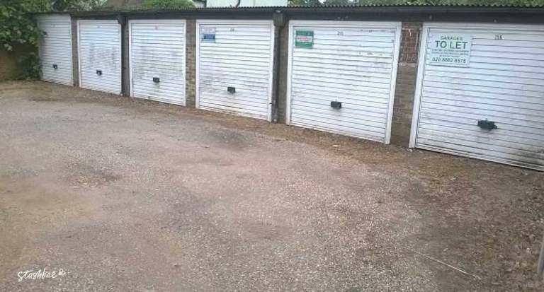Garage to rent in Enfield (EN2) | Stashbee