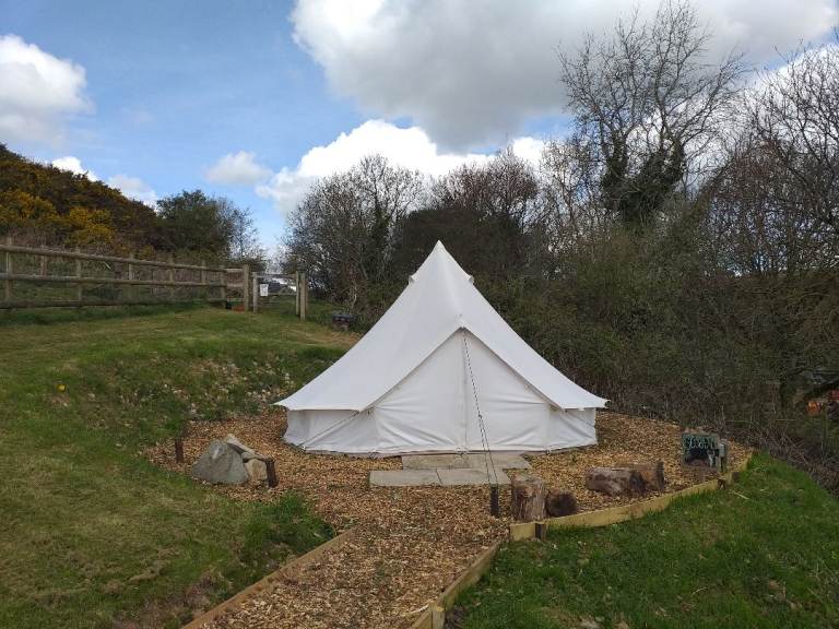 Bell Tents UK Ultimate PRO Bell Tent– 4m (Sewn-in Groundsheet)