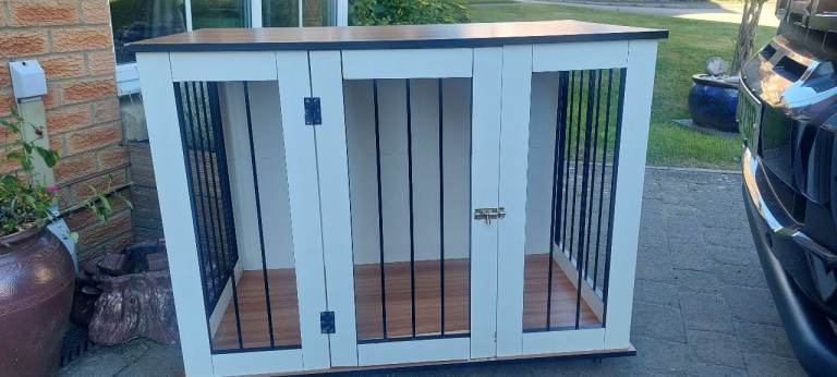 Dog crate