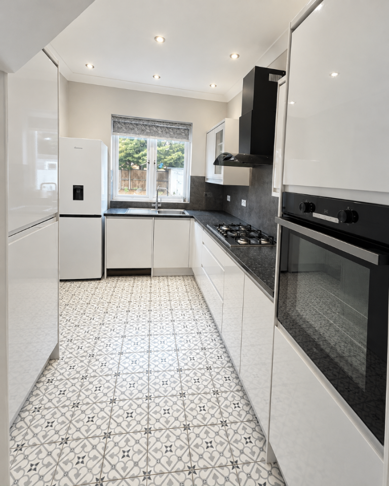 🏡 TO LET – 4 Bedroom Newly Refurbished House – Cameron Road, Seven Kings, IG3 8LG
