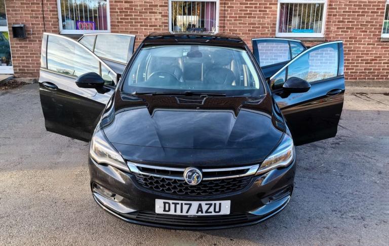 2017 Vauxhall Astra 1.4 Astra Elite Nav T 5dr - Full Service History - High Spec! Hatchback Petro...
