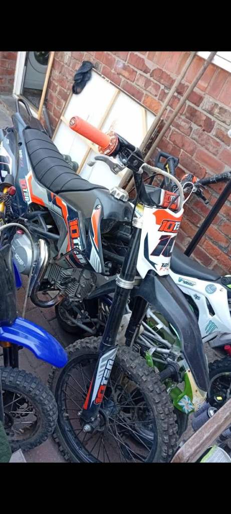 10Ten 125cc pit bike 
